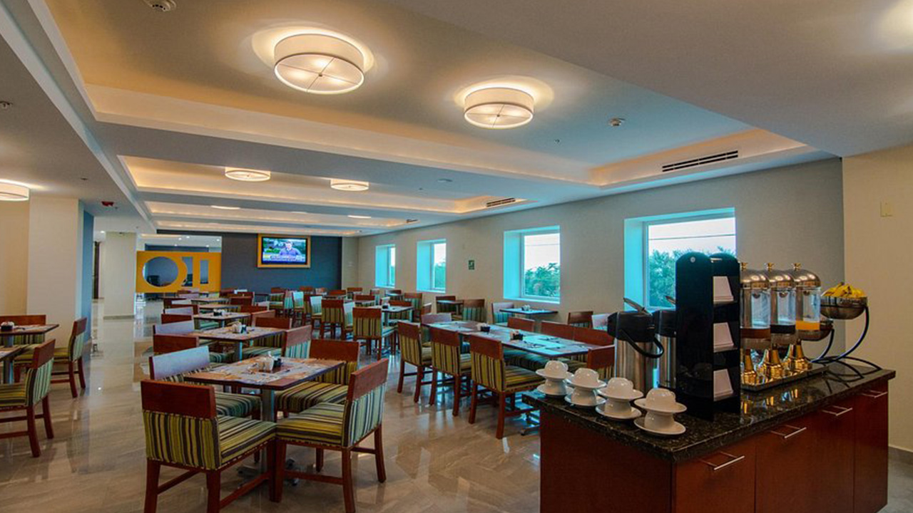 Transportación a Holiday Inn Express